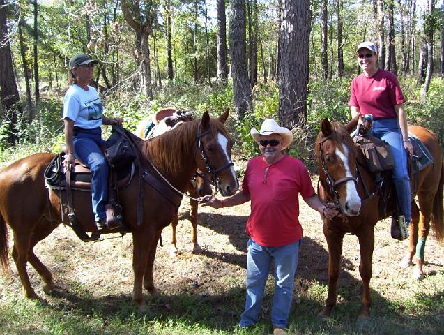 20-Cindy, John & Jayne.jpg